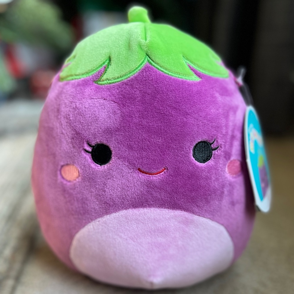 NWT Glena the Eggplant 8” Squishmallow